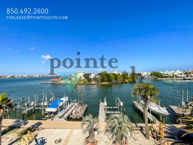 Photo - Waterfront 2BD/1.5BA with boat slip AND lift! Unidad 4