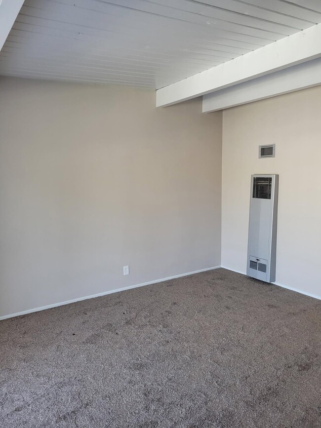 Photo - 244 Garnet Way Unidad D