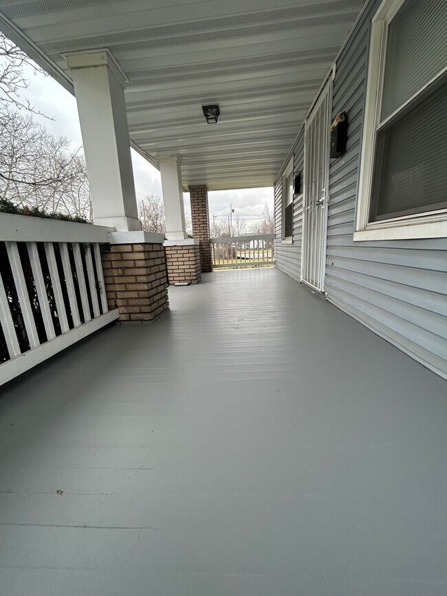 Photo - 4067 E 143rd St Unidad DN