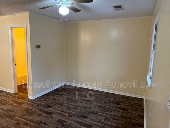 Photo - 3126 US-221 Unit Apt 7