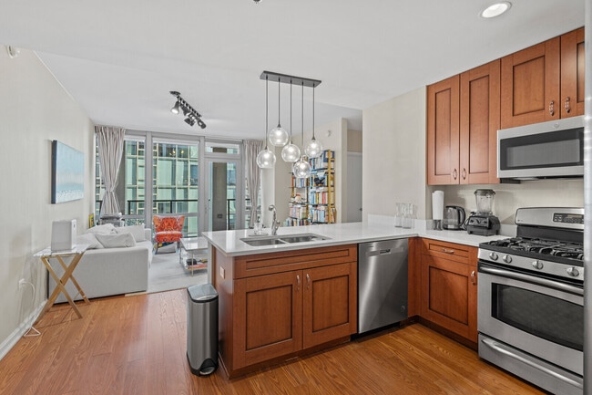 Photo - 160 E Illinois St Unit 1307