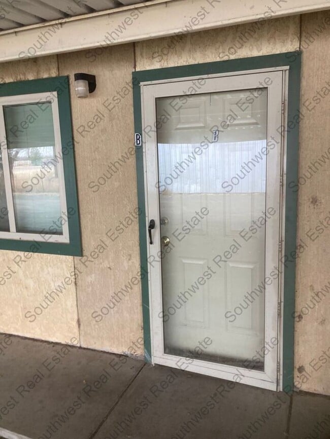 Photo - Nice 2 bed 1 bath apt in Portales - All Bills Paid!