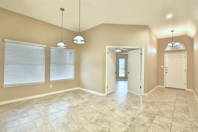 Photo - 13301 Tamayo Dr