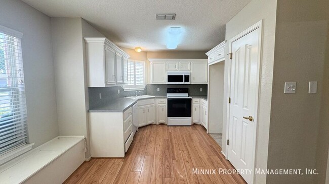 Photo - 2820 86th St