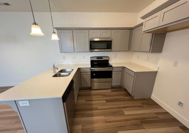 Photo - 781 N 380 W Unidad 781 (HH302)