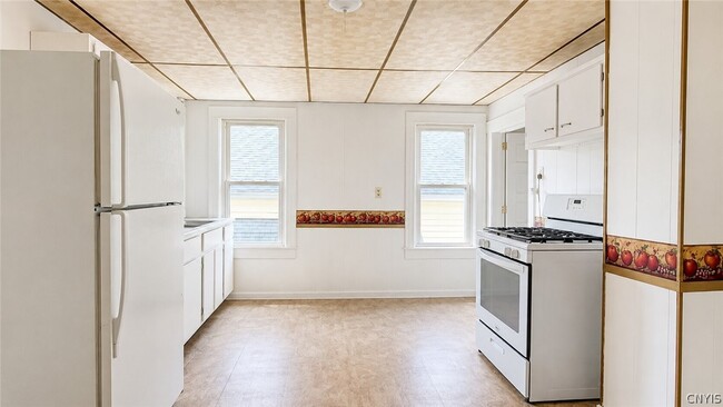 Photo - 709 S James St