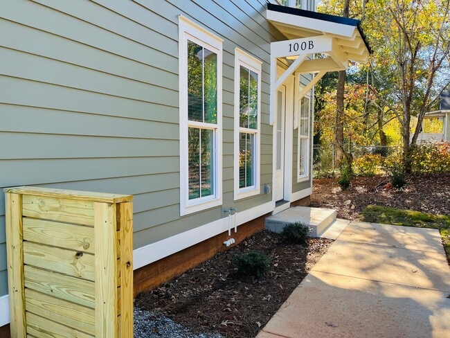Photo - 100 Gardenia Ln Unit 100 Gardenia Lane  B