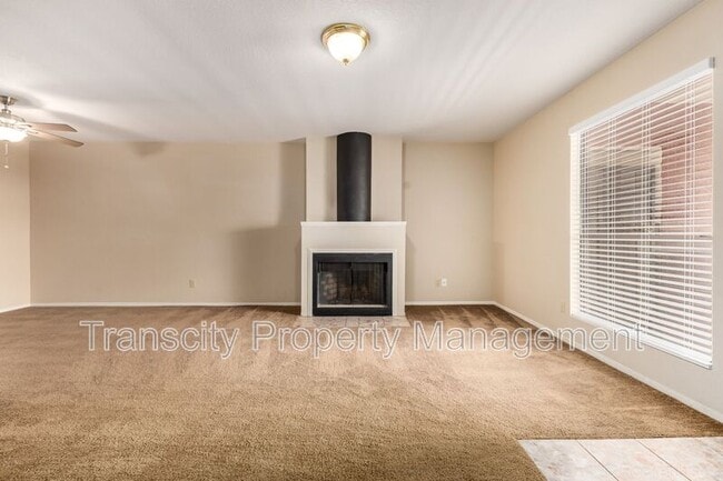 Photo - 1340 N Recker Rd