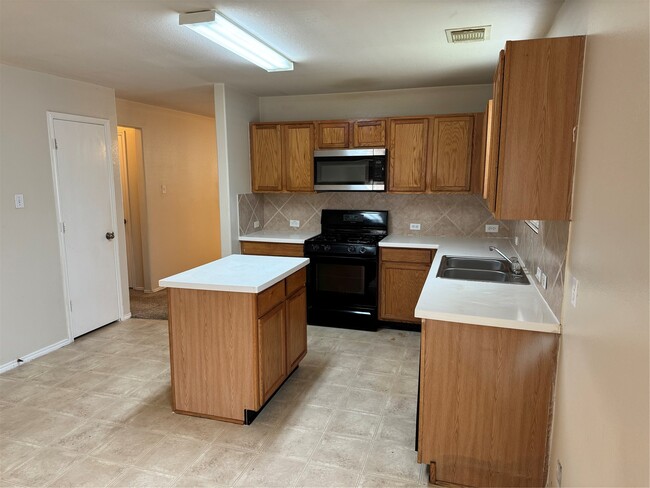 Photo - 2203 Cold River Dr