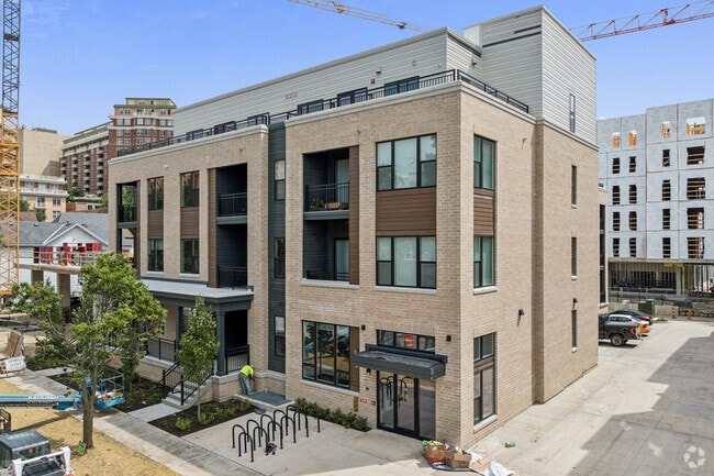 Primary Photo - The Bankston Apartments