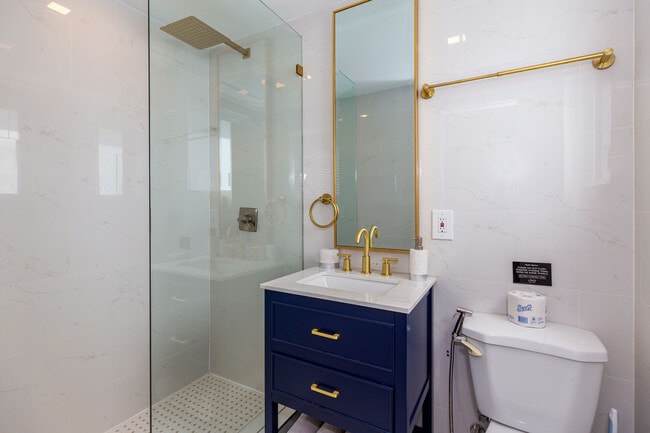 Photo - 1029 79th St