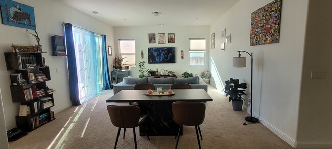 Building Photo - 2970 Garnet Way