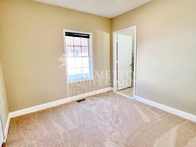 Photo - 829 Dillard St