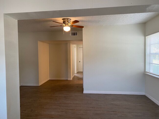 Photo - 18th Ave S Triplex Unit 1