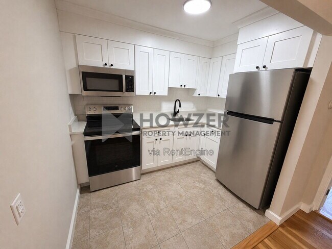 Photo - 1019 Main St Unit C