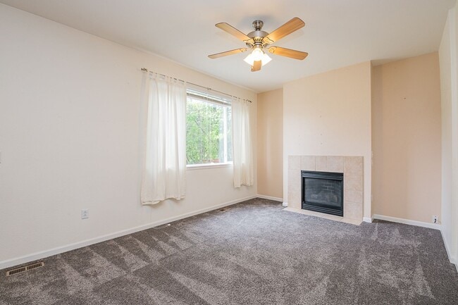 Photo - Desirable Sage Creek Living | Open Layout + Stunning Primary Suite