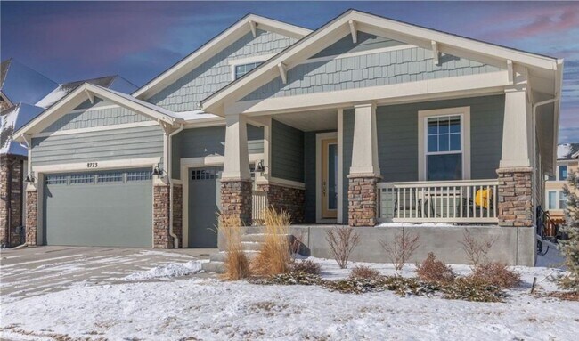 Gorgeous & Large 3 Bedroom 2 Bath Home wit... - Gorgeous & Large 3 Bedroom 2 Bath Home wit...