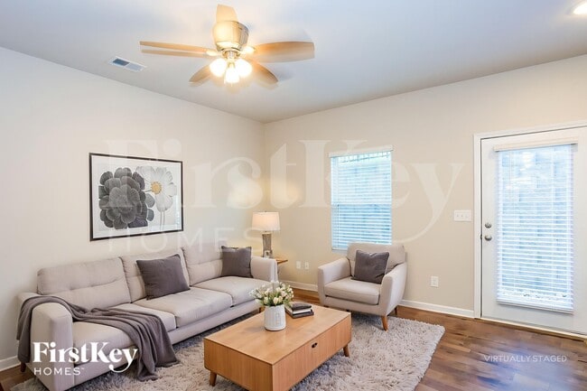 Photo - 10724 Rivergate Dr NW