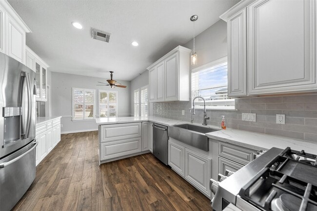 Photo - 1116 River Ct