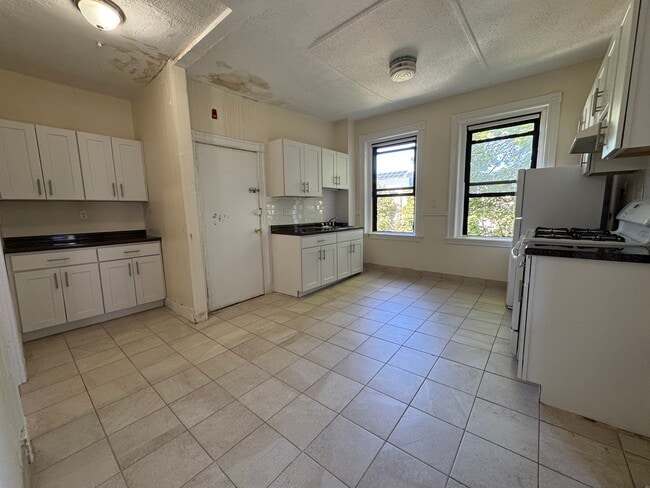 Photo - 57 Brighton Ave Unit 6