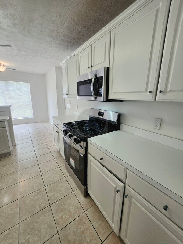 Photo - 1972 Westover Ln