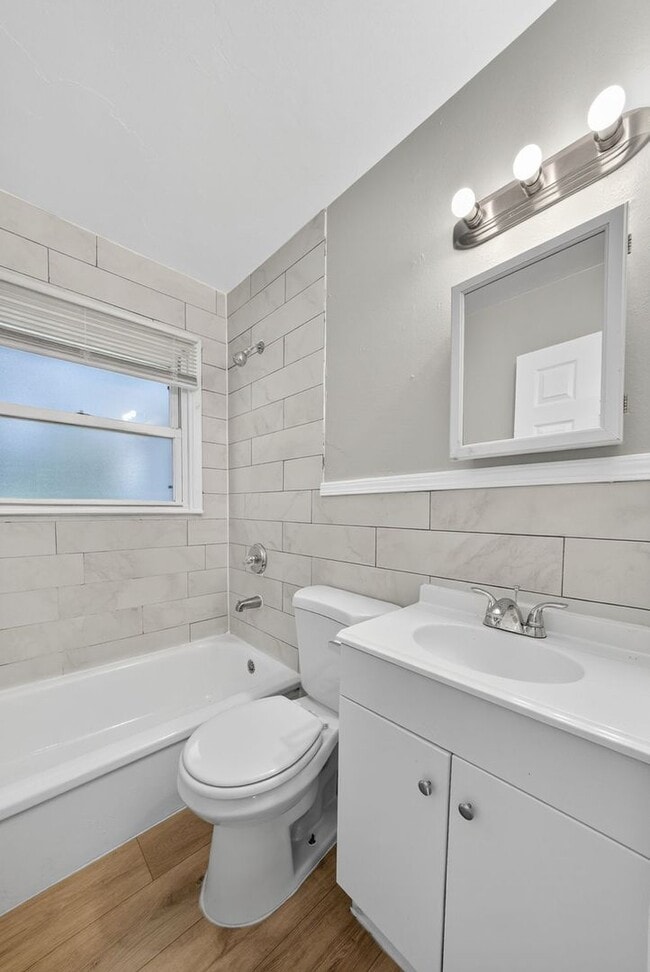 Photo - 251 Midlothian Rd
