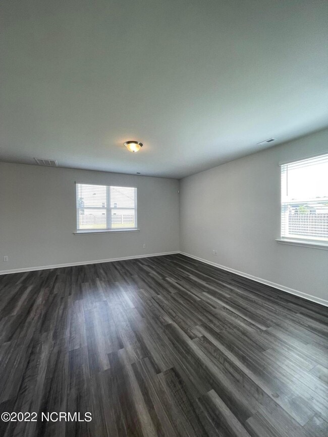 Photo - 800 Lenox Dr