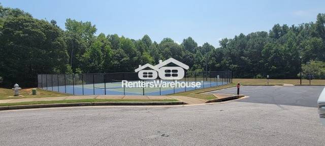 996 Maple Leaf Dr