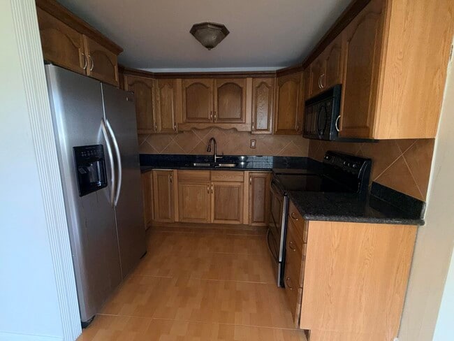 Photo - 3660 SW 60th Ave Unit 2