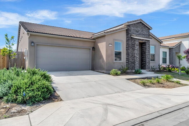 Photo - 7153 E Harvard Ave