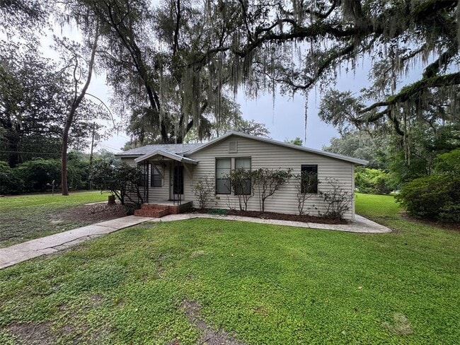 Building Photo - 4025 SW 20th Dr