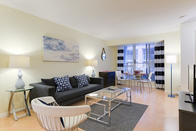 Photo - 188 University Ave Unit ID1034870P