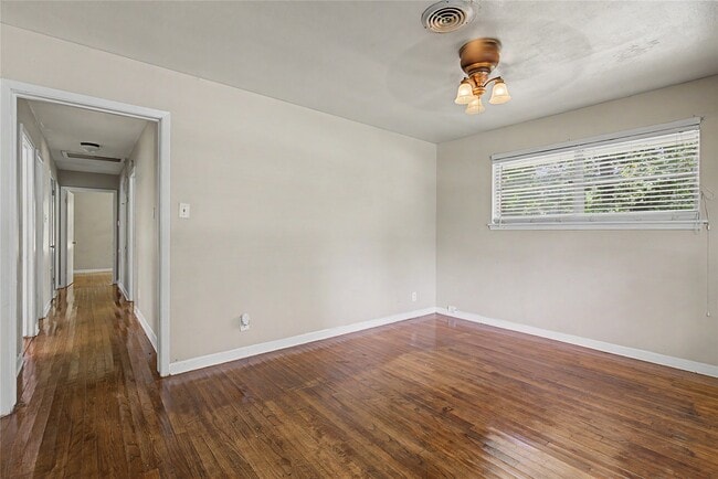 Photo - 802 Cline St