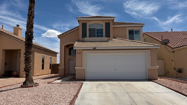 Building Photo - Centrally Located 3bed 2.5bath
