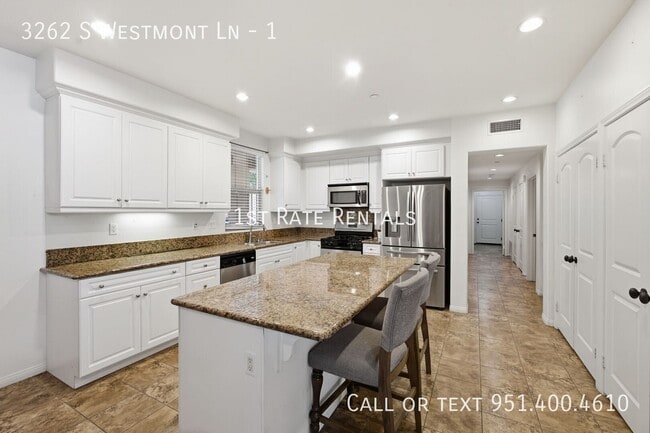 3262 Westmont Ln
