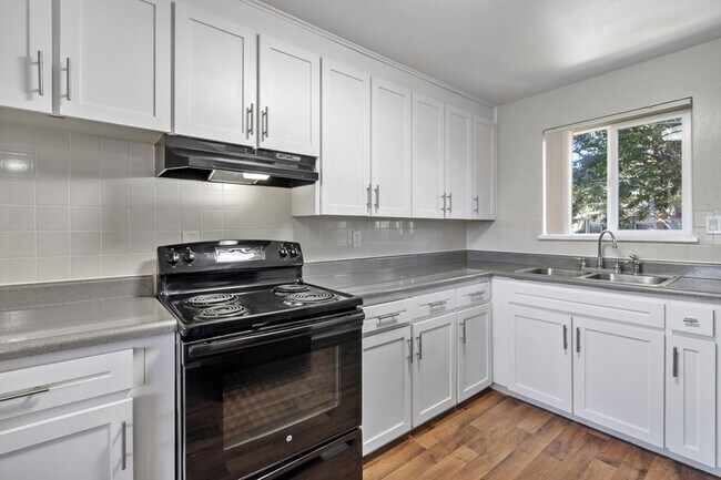 Photo - 3604 Ingalls St