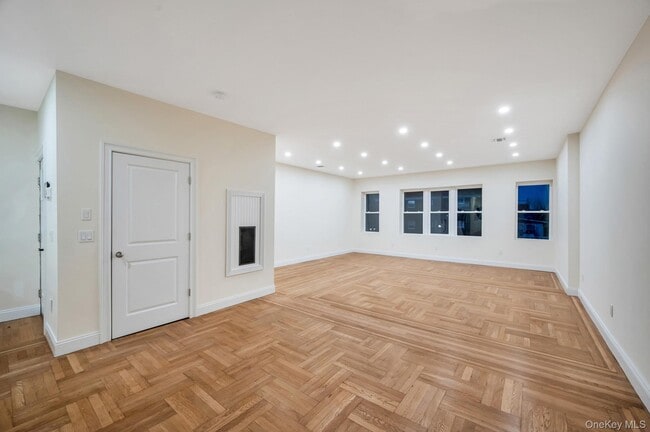 Photo - 41-06 25th Ave Unit 2