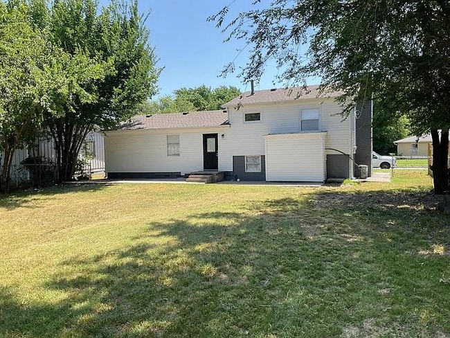 Photo - 2118 S 102nd E Ave Casa