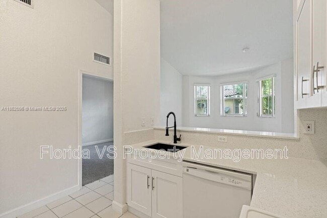 Photo - 1663 SE 29th St Unit 204