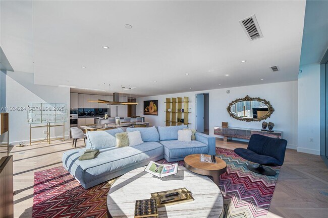 Photo - 700 NE 26th Terrace Unidad 3004