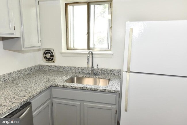 Photo - 11326 Cherry Hill Rd Unidad 2-N204