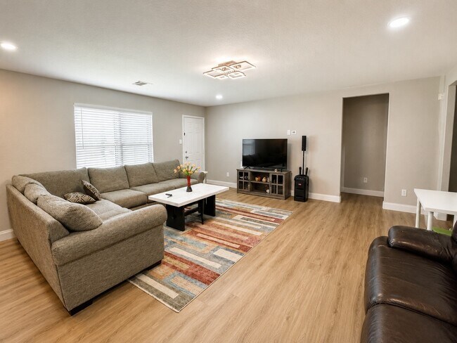 Photo - 5119 Ivy Fair Way