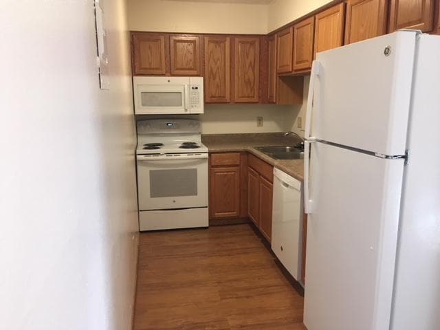 Photo - 1637 Aber Ave