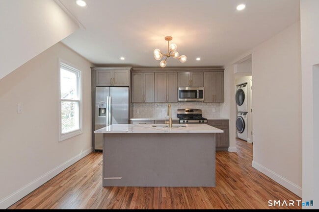 Photo - 453 Central Ave Unidad 2