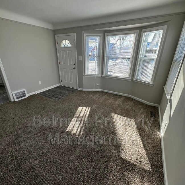 Photo - 19757 Elkhart St