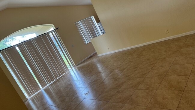 Photo - 6221 Spring Lake tr