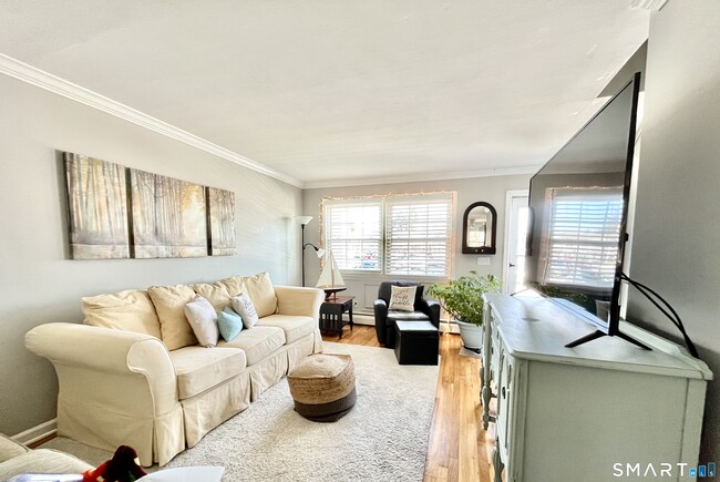 Photo - 25 Riverside Dr Unit E4