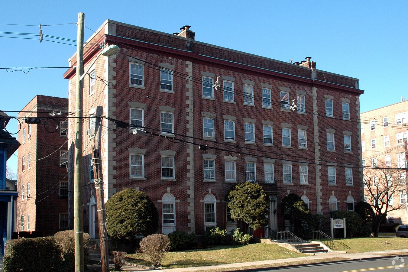 Photo - 165 Crescent Ave Apartments
