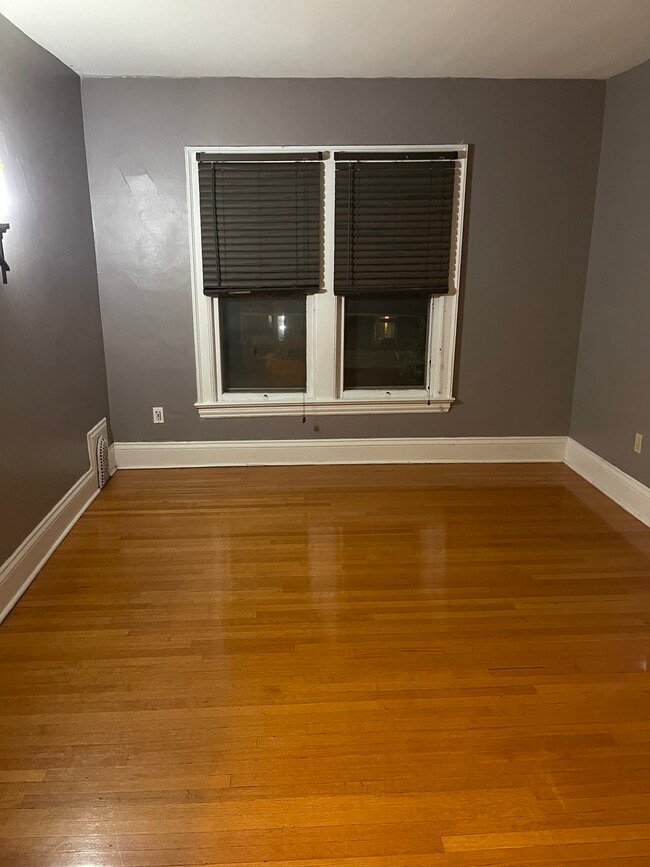 Photo - 245 Whittier Ave