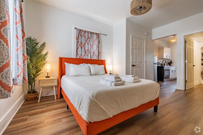 Interior Photo - Satoshi Sol-FULLY FURNISHED AND ALL INCLUSIVE Rental